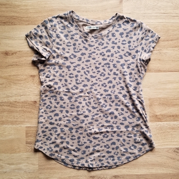 A&F Animal Print Tee - Picture 1 of 4